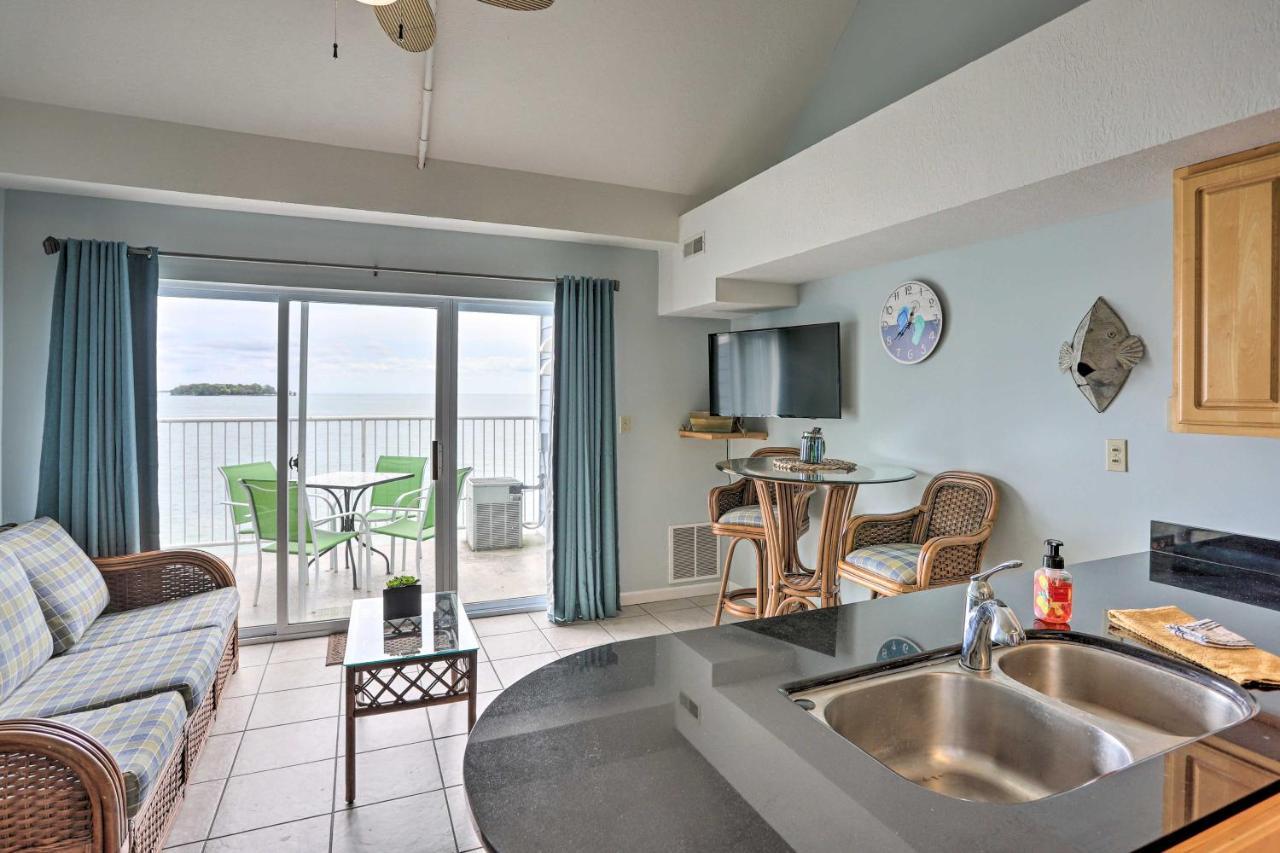Resort-Style Condo With Lake-View Balcony! Put-in-Bay Exterior photo