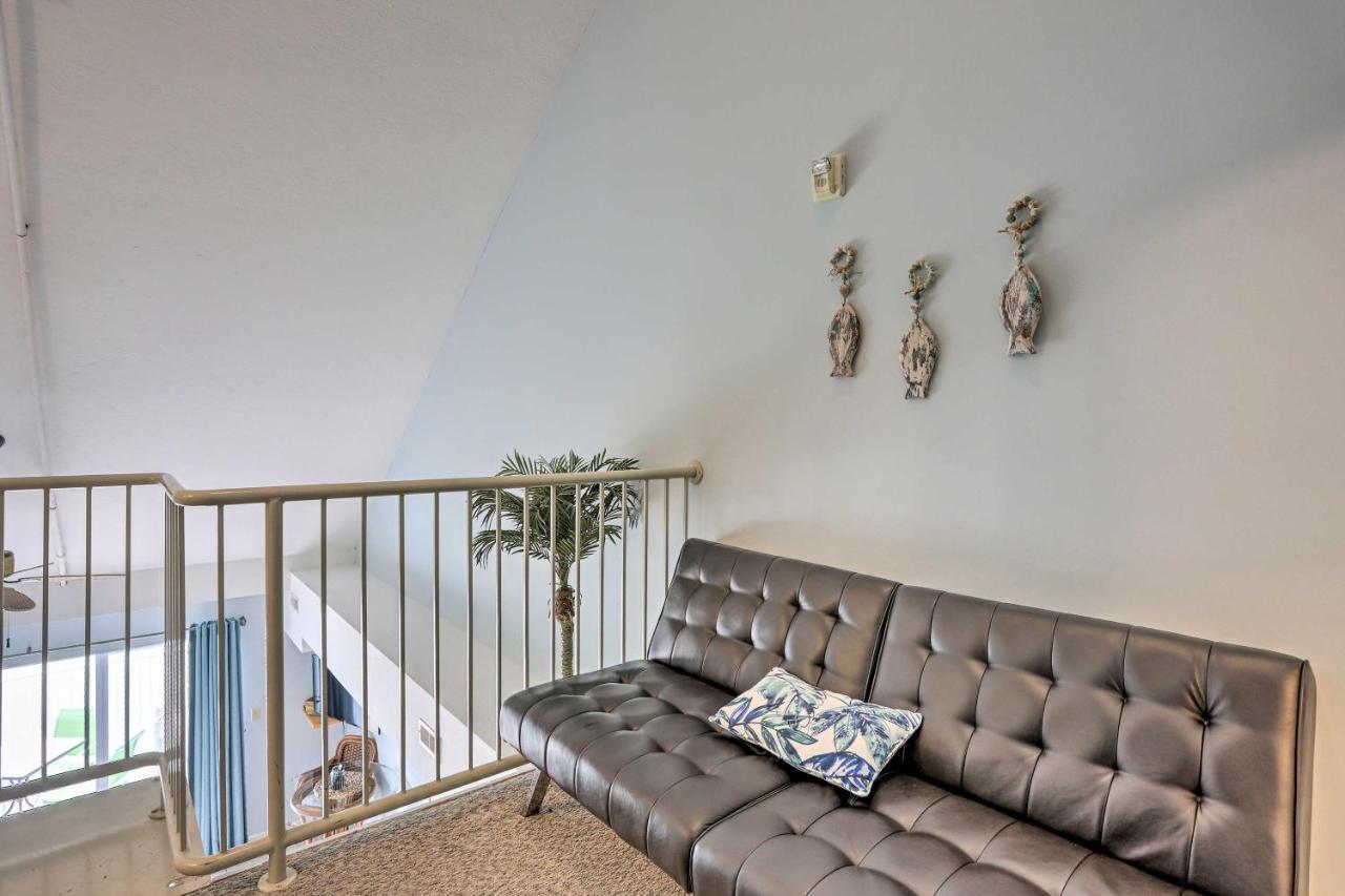 Resort-Style Condo With Lake-View Balcony! Put-in-Bay Exterior photo