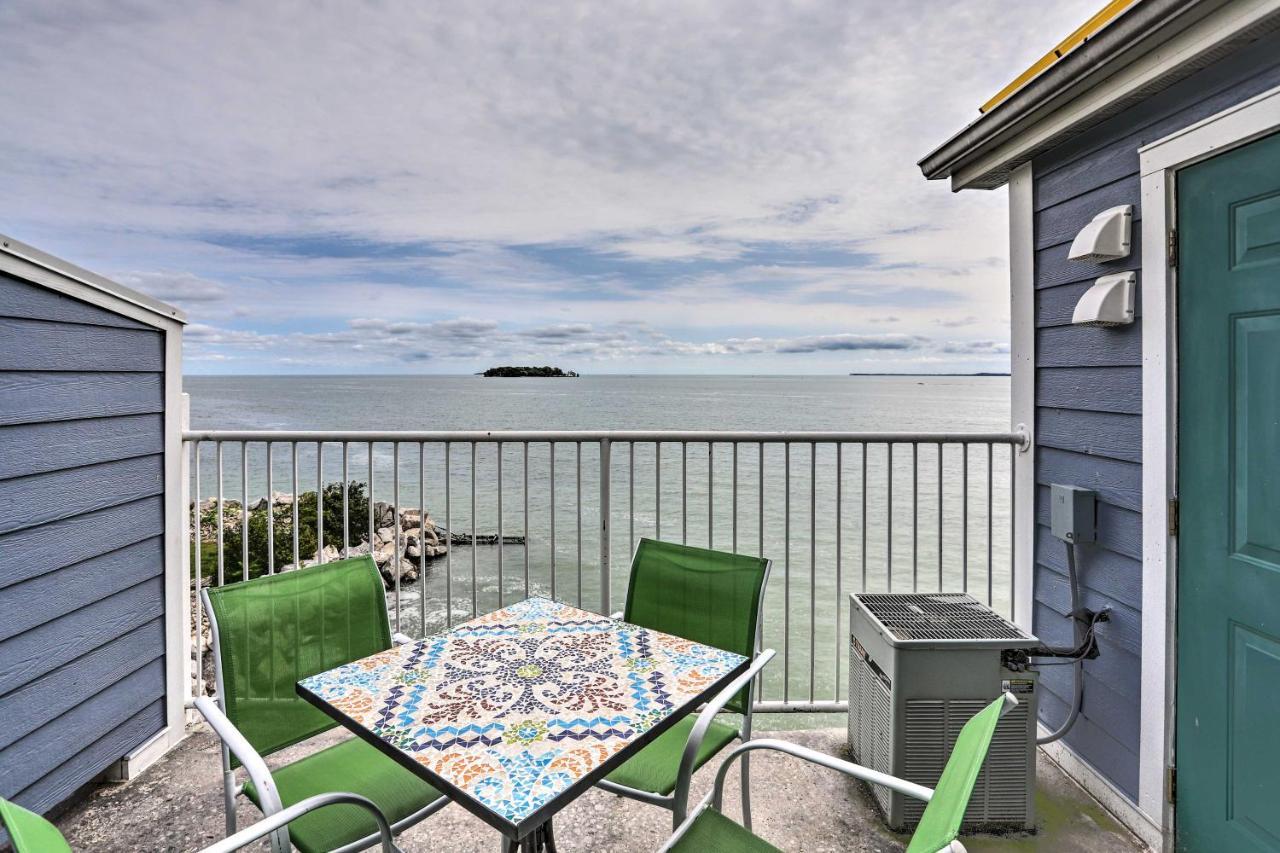 Resort-Style Condo With Lake-View Balcony! Put-in-Bay Exterior photo